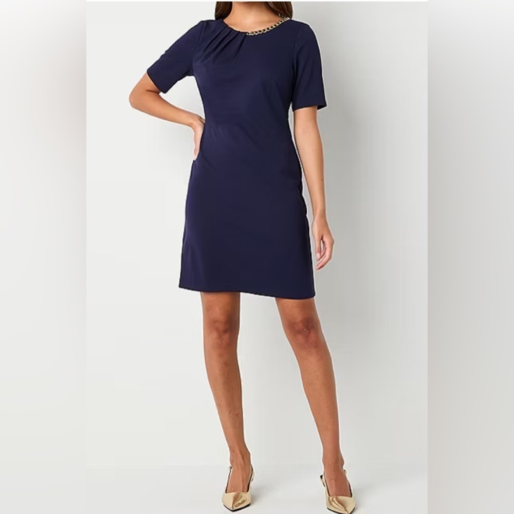 Alyx Short Sleeve Sheath Dress With Chain Detail